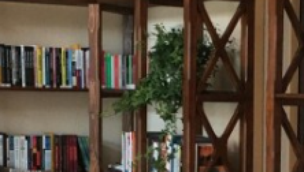 Az Erőforrásközpont szakkönyvtára